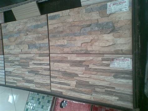 terbaru keramik dinding depan rumah minimalis