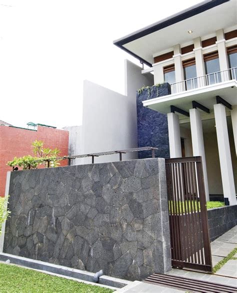 rumahklasik desain pagar batu alam images