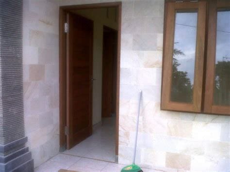 batu alam rumah tinggal desain interior eksterior
