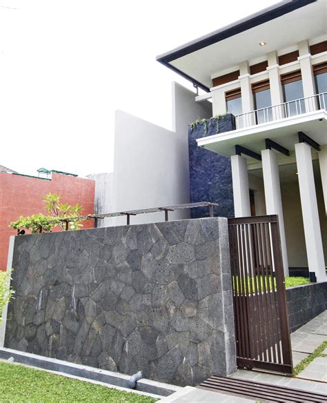 rumahklasik desain pagar batu alam images