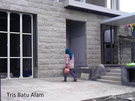 desain rumah minimalis tampak depan batu alam