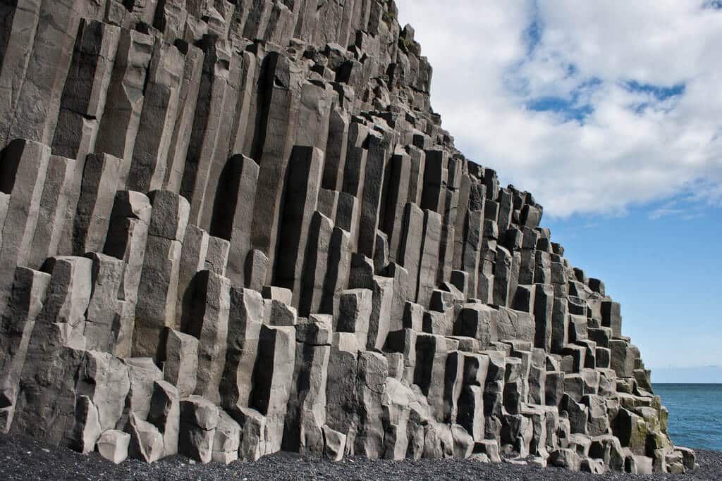 batuan basalt