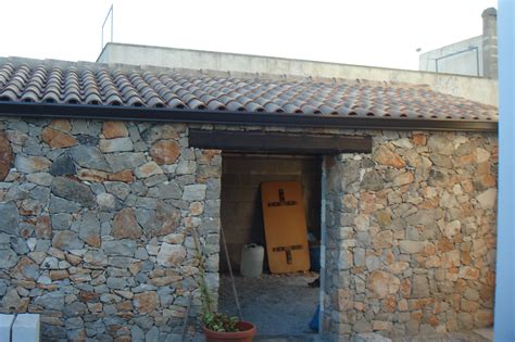 contoh desain rumah minimalis modern dgn batu alam yg
